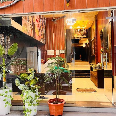 Pallav Guest House اوجاين المظهر الخارجي الصورة