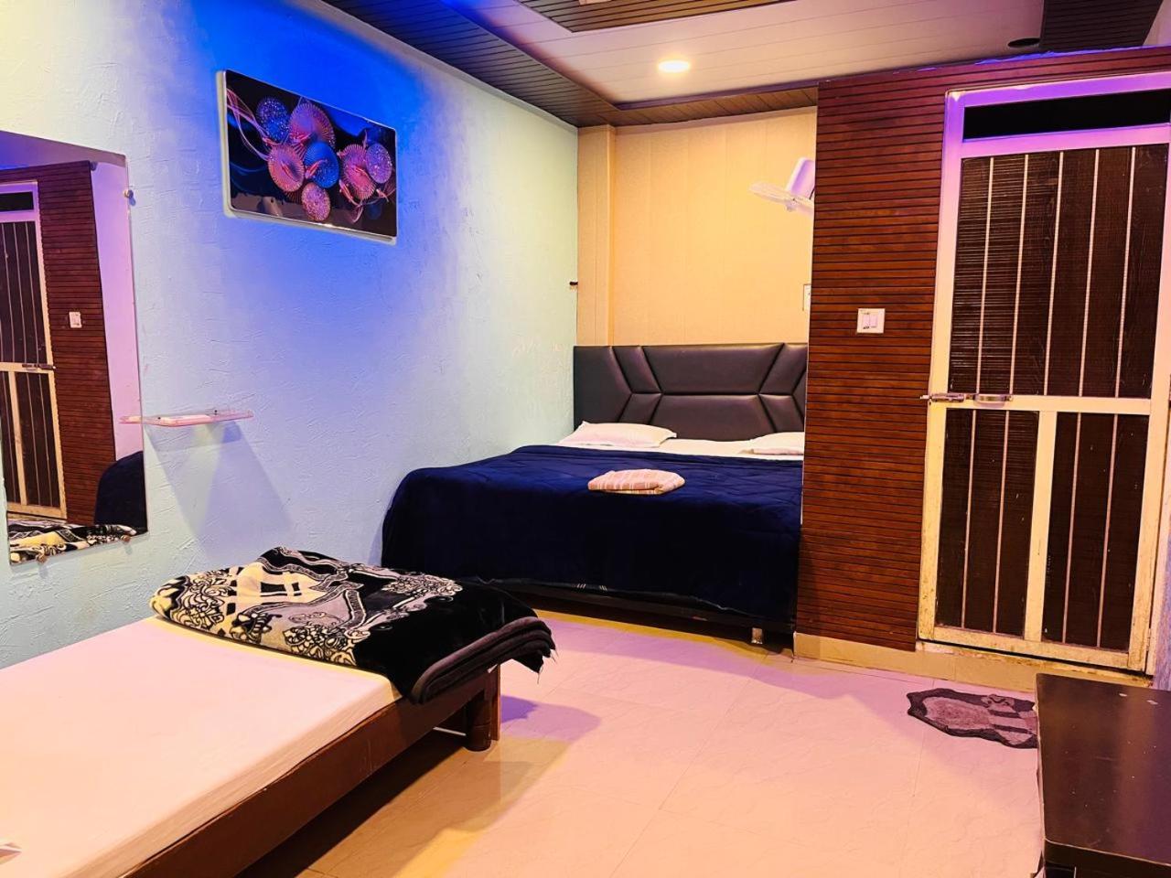 Pallav Guest House اوجاين المظهر الخارجي الصورة